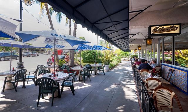 800 S BLVD OF THE PRESIDENTS 19, Sarasota, FL 34236