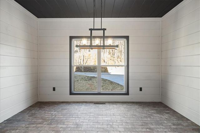 579 Twin Mountain Lake Circle, Talking Rock, GA 30175