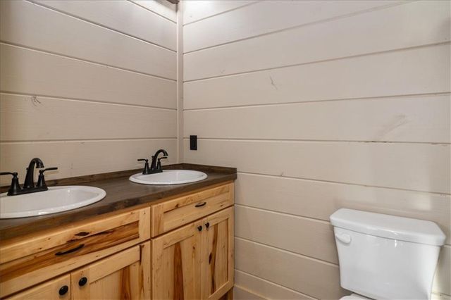 579 Twin Mountain Lake Circle, Talking Rock, GA 30175