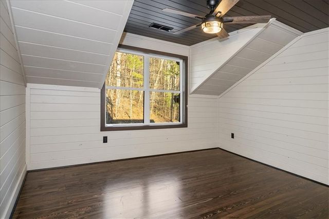 579 Twin Mountain Lake Circle, Talking Rock, GA 30175