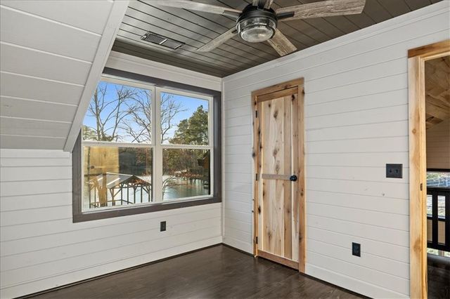 579 Twin Mountain Lake Circle, Talking Rock, GA 30175