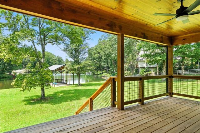 579 Twin Mountain Lake Circle, Talking Rock, GA 30175