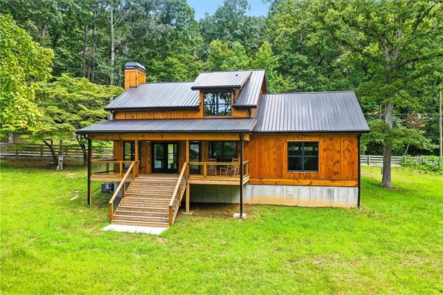 579 Twin Mountain Lake Circle, Talking Rock, GA 30175