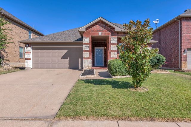 2233 Cavalry Drive, Fort Worth, TX 76177