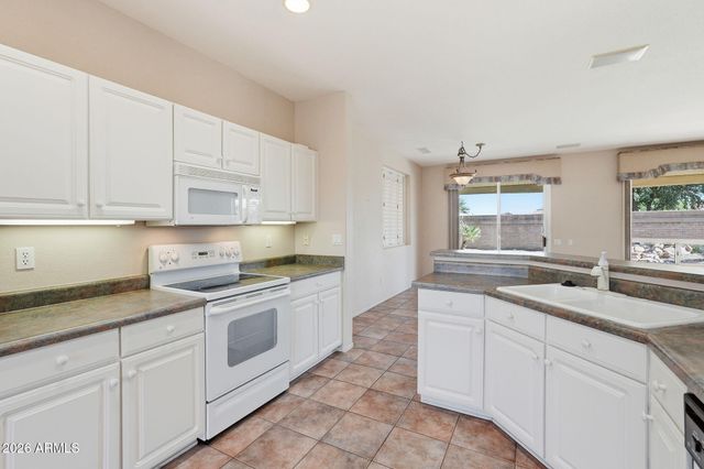 15303 W Gunsight Drive, Sun City West, AZ 85375