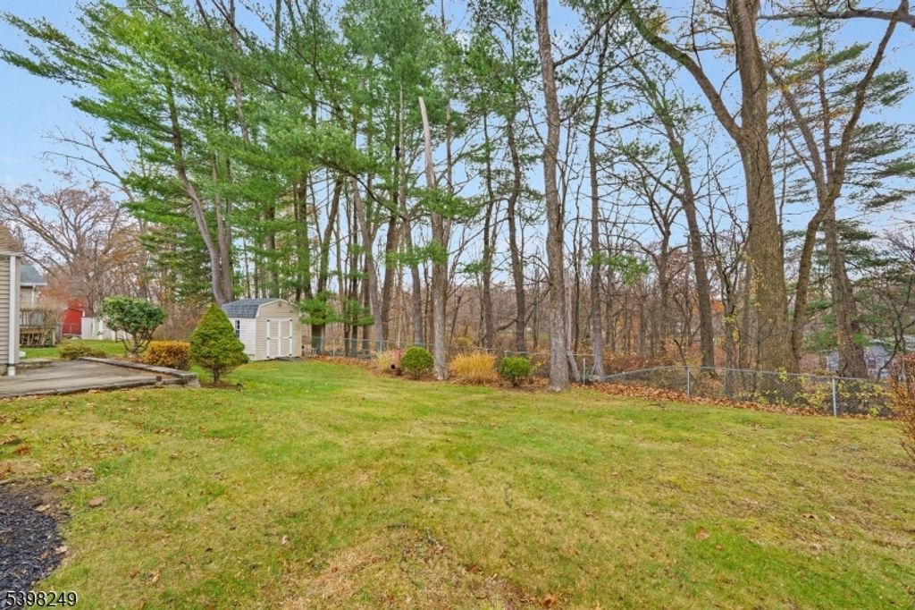 Image 2 of property listing at 45 MEMORY LANE, Denville Twp., NJ 07834