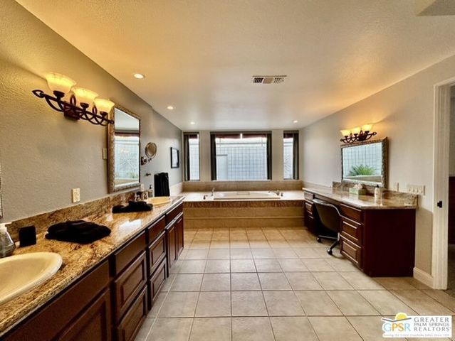 515 Desert Lakes Drive, Palm Springs, CA 92264