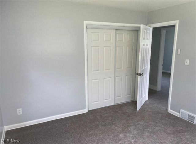 3364 Glen Oaks Drive, Youngstown, OH 44511