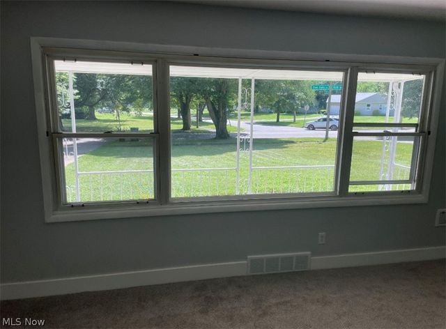 3364 Glen Oaks Drive, Youngstown, OH 44511