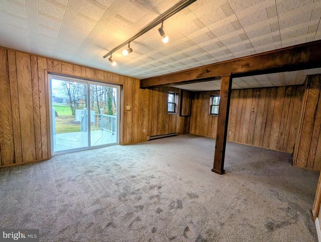 5905 LARUE ST, Harrisburg, PA 17112