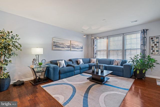 3624 BRIARWOOD DR, Dumfries, VA 22026