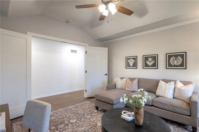 12113 Cherokee Street, Leawood, KS 66209