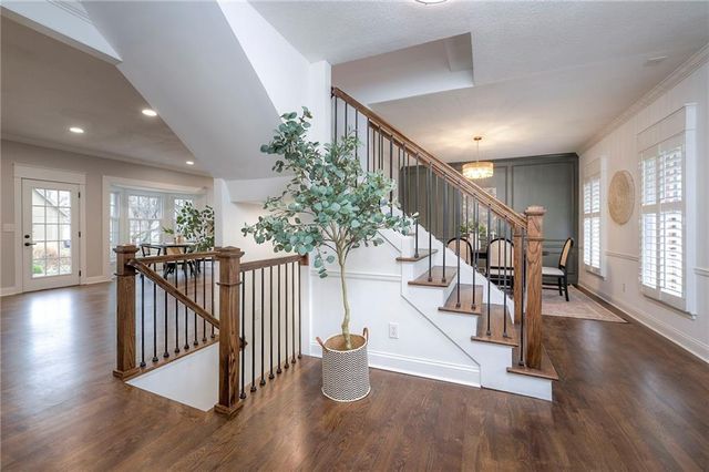 12113 Cherokee Street, Leawood, KS 66209