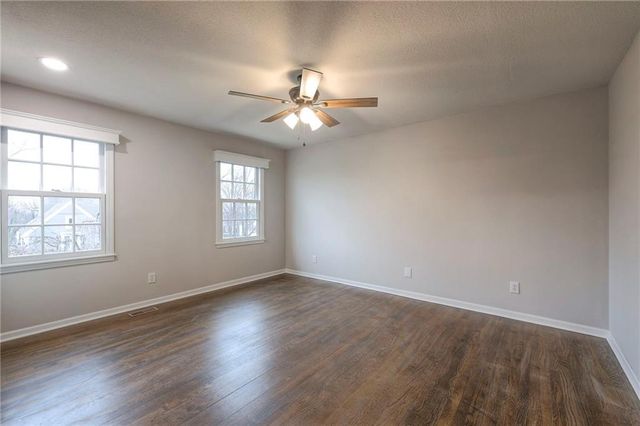 12113 Cherokee Street, Leawood, KS 66209