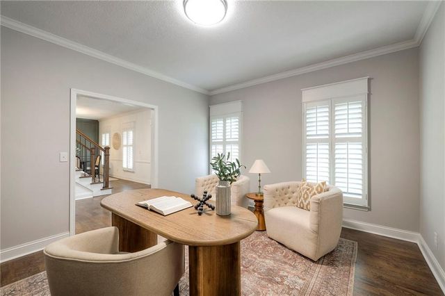 12113 Cherokee Street, Leawood, KS 66209