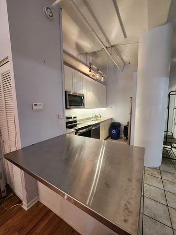 801 S Wells Street 608, Chicago, IL 60607