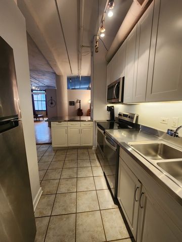 801 S Wells Street 608, Chicago, IL 60607