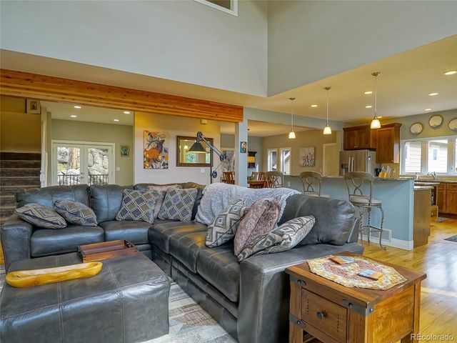 180 Valley View Ln, Lyons, CO 80540