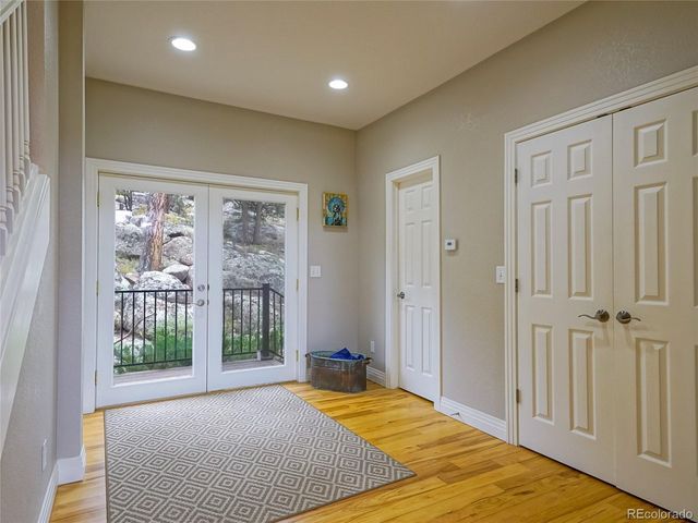 180 Valley View Ln, Lyons, CO 80540