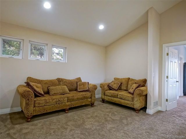 180 Valley View Ln, Lyons, CO 80540