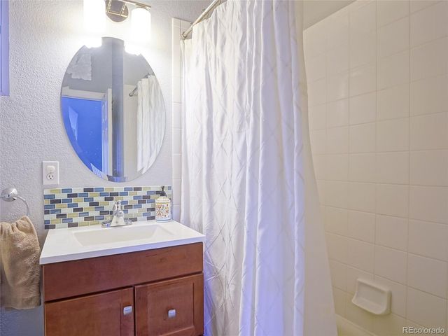 180 Valley View Ln, Lyons, CO 80540