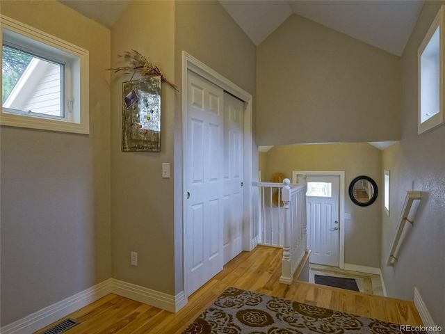 180 Valley View Ln, Lyons, CO 80540