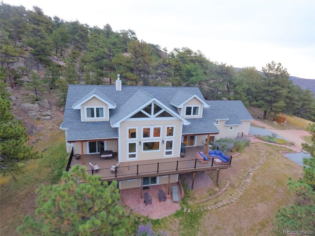 180 Valley View Ln, Lyons, CO 80540