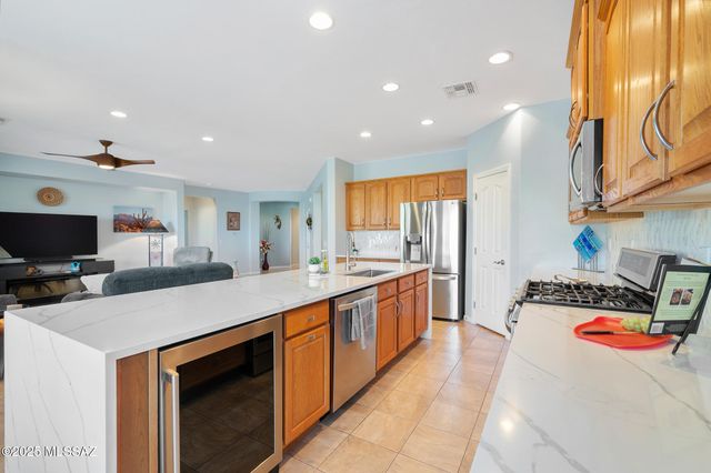 2727 E Sawyer Road, Green Valley, AZ 85614