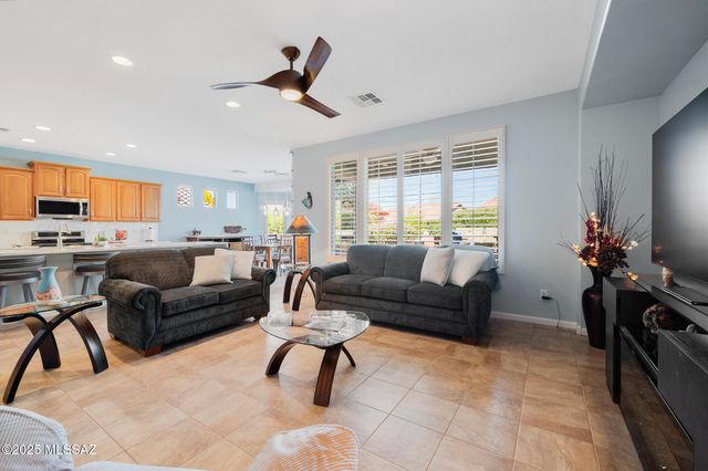 2727 E Sawyer Road, Green Valley, AZ 85614