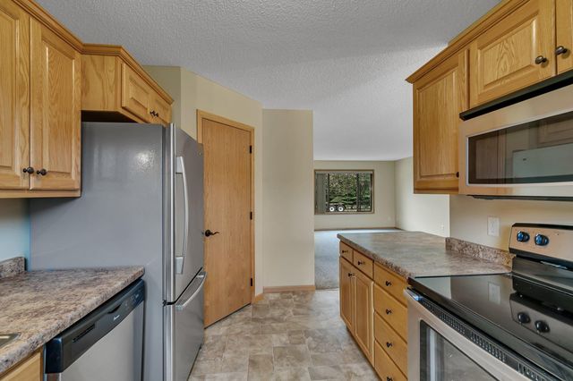 639 Cottonwood Avenue, Litchfield, MN 55355