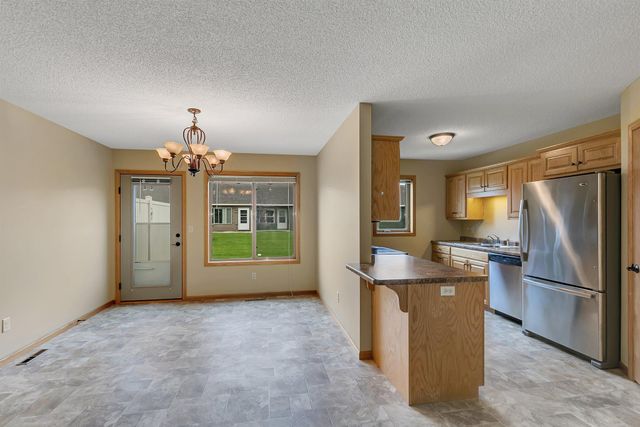 639 Cottonwood Avenue, Litchfield, MN 55355
