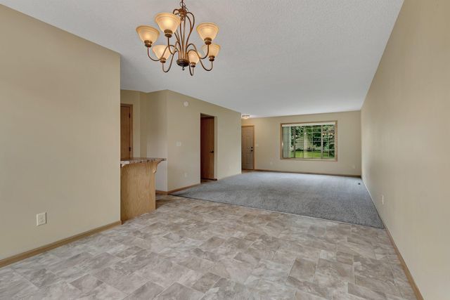 639 Cottonwood Avenue, Litchfield, MN 55355