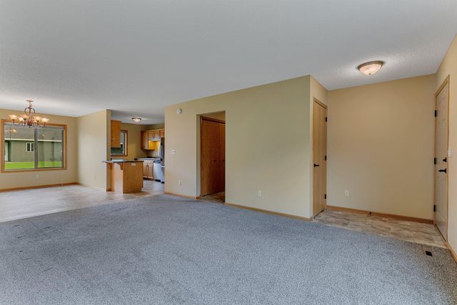 639 Cottonwood Avenue, Litchfield, MN 55355