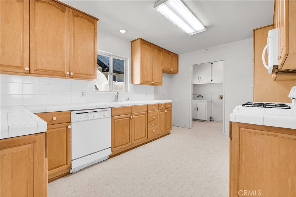 13906 Truro, Hawthorne, CA 90250 — photo 5