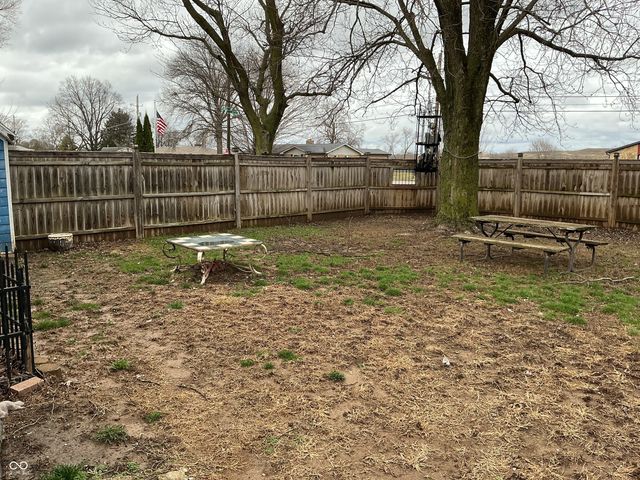 3401 6th Avenue E, Indianapolis, IN 46221