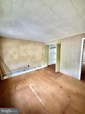 241 PIERCE ST, Pottsville, PA 17901