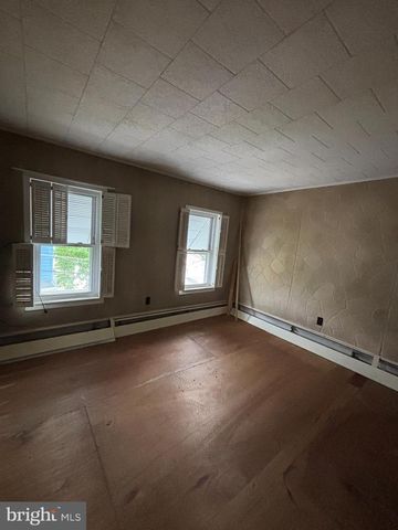 241 PIERCE ST, Pottsville, PA 17901