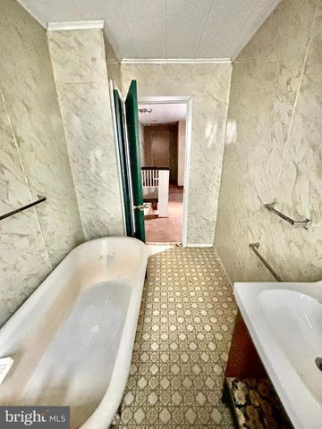 241 PIERCE ST, Pottsville, PA 17901