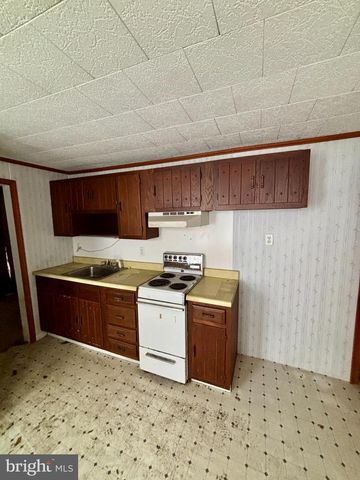 241 PIERCE ST, Pottsville, PA 17901