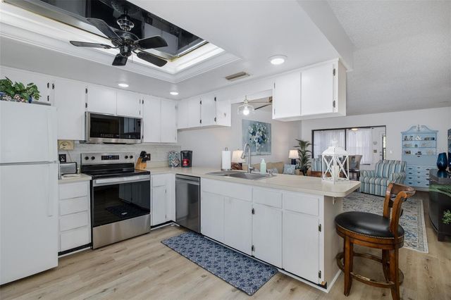 7417 GREYSTONE DRIVE 7417, Hudson, FL 34667