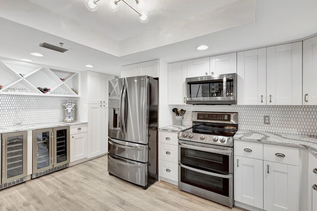 4000 N Highway A1a 402, Hutchinson Island, FL 34949