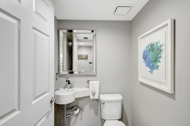 4000 N Highway A1a 402, Hutchinson Island, FL 34949