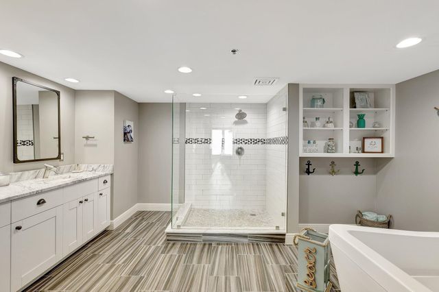 4000 N Highway A1a 402, Hutchinson Island, FL 34949