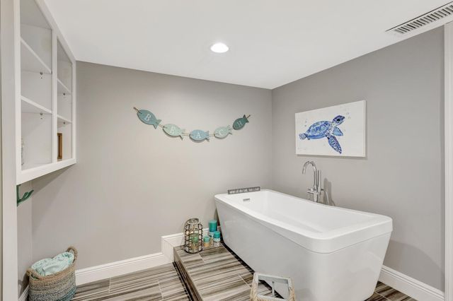 4000 N Highway A1a 402, Hutchinson Island, FL 34949