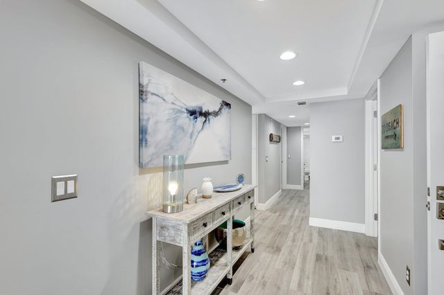 4000 N Highway A1a 402, Hutchinson Island, FL 34949