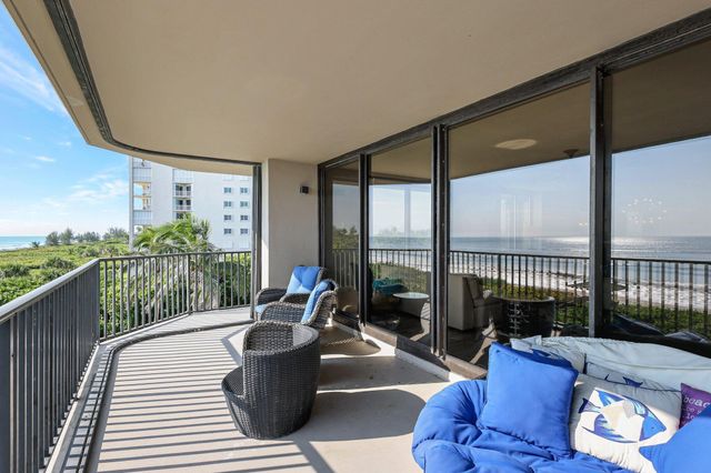 4000 N Highway A1a 402, Hutchinson Island, FL 34949