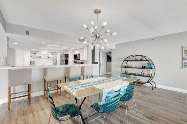 4000 N Highway A1a 402, Hutchinson Island, FL 34949