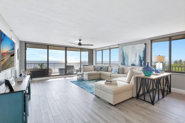 4000 N Highway A1a 402, Hutchinson Island, FL 34949