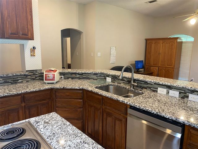 5730 Champion Court, Arlington, TX 76017