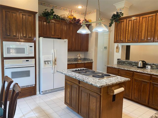 5730 Champion Court, Arlington, TX 76017